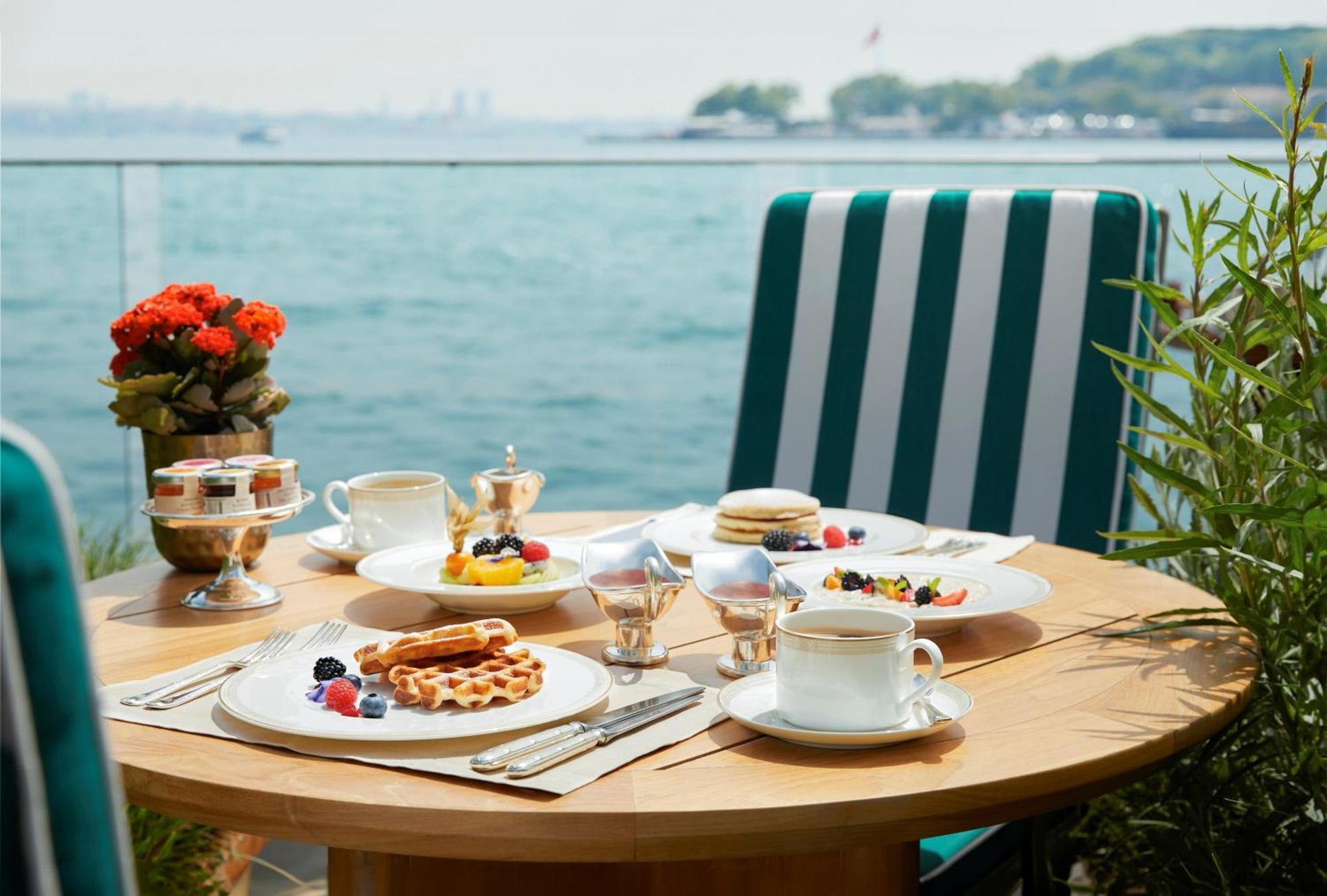 The Peninsula Istanbul Hotel Exterior photo